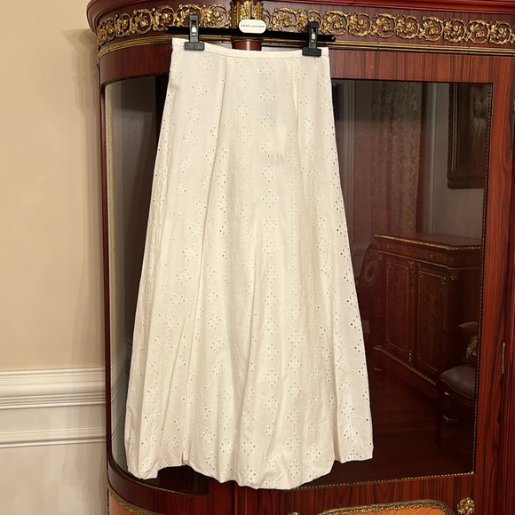 Zara embroidered 100% cotton white voluminous hem midi skirt sz.XS - Picture 7 of 16